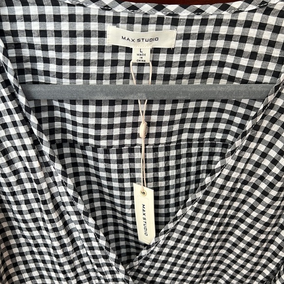 Max Studio Wrap Top - Picture 3 of 12